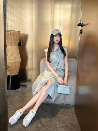 DIOR上質デニム ベスト＆スカート 2点セット【50％割引+送料無料】