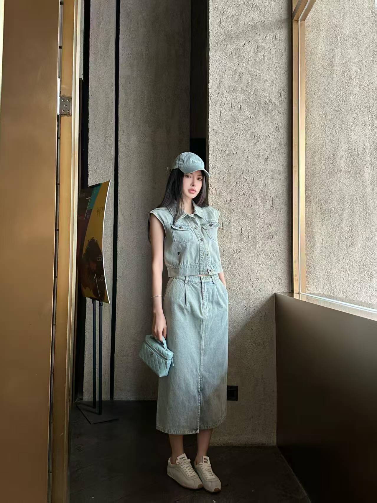 DIOR上質デニム ベスト＆スカート 2点セット【50％割引+送料無料】