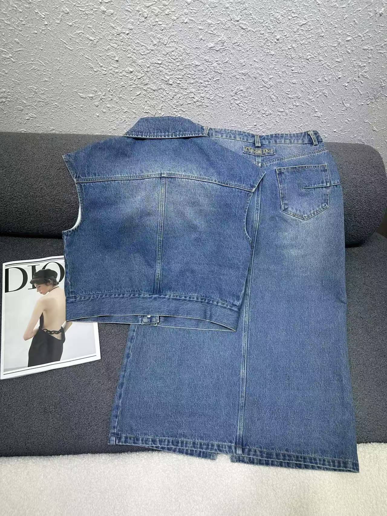 DIOR上質デニム ベスト＆スカート 2点セット【50％割引+送料無料】