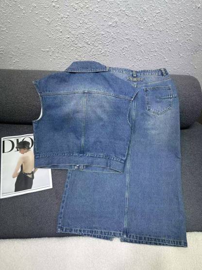 DIOR上質デニム ベスト＆スカート 2点セット【50％割引+送料無料】