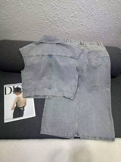 DIOR上質デニム ベスト＆スカート 2点セット【50％割引+送料無料】