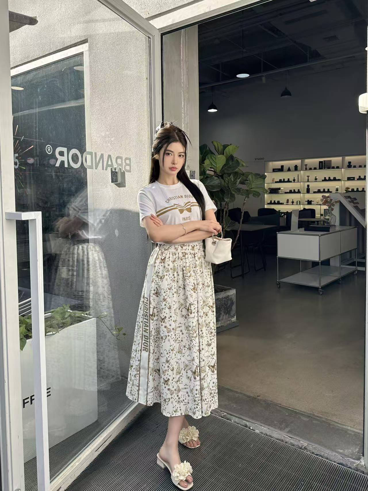 DIOR 上質バタフライ柄 Tシャツ＆スカート 2点セット【50％割引+送料無料】