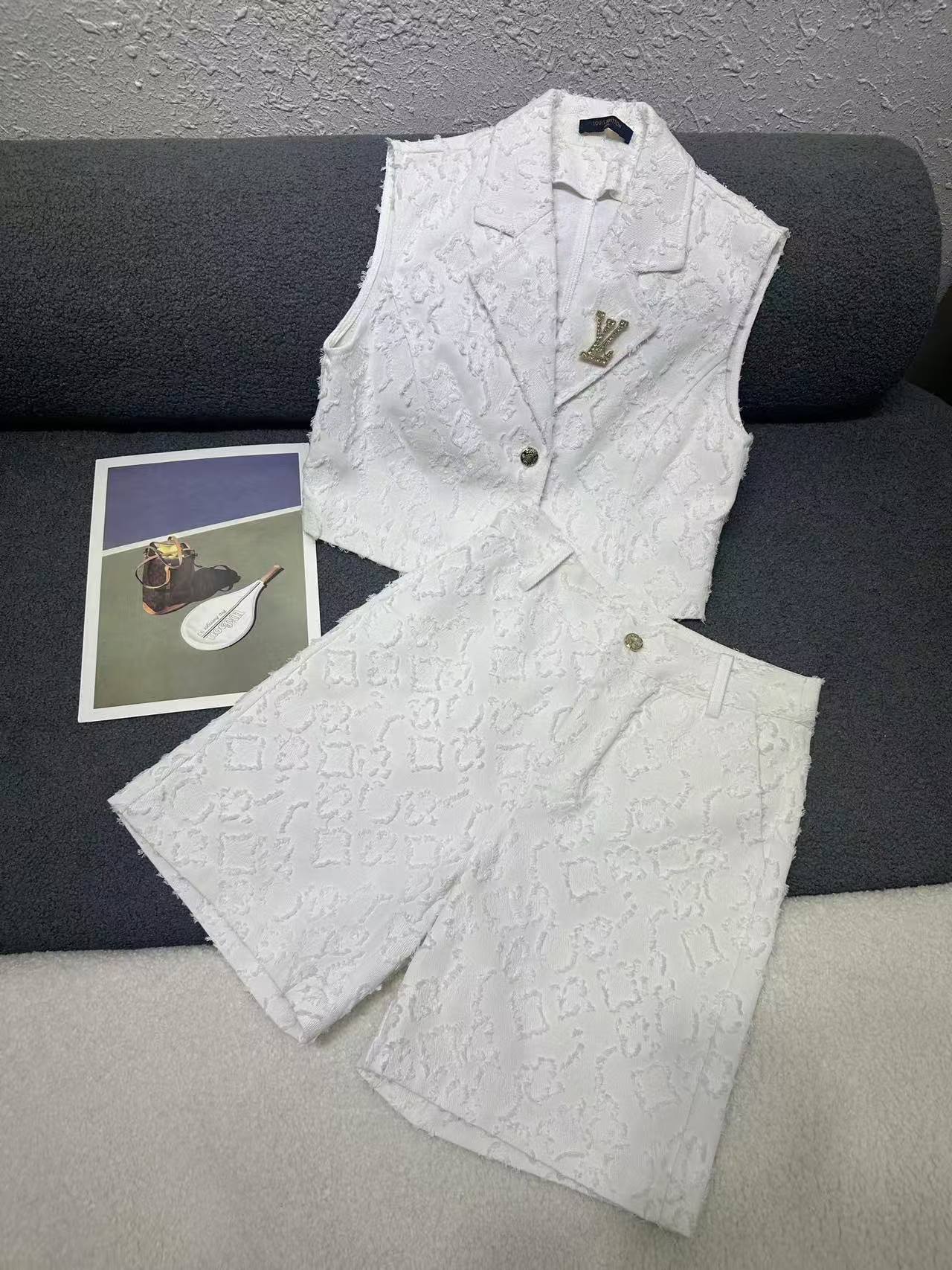 LV高品質ジャカードベスト＆ショートパンツ 2点セット【50％割引+送料無料】