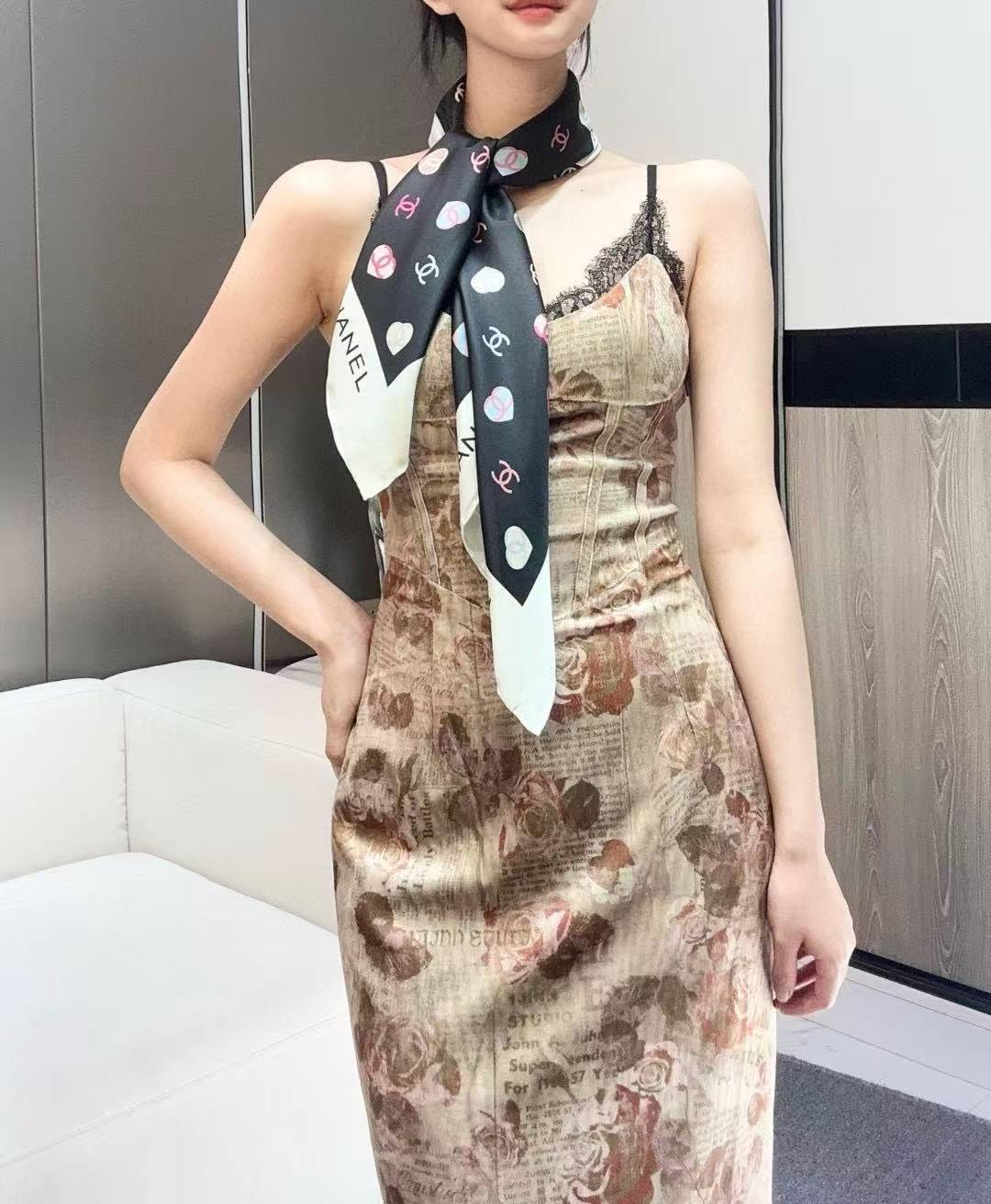 CHANE1 カラフルダブルCシルクスカーフ【50％割引+送料無料】