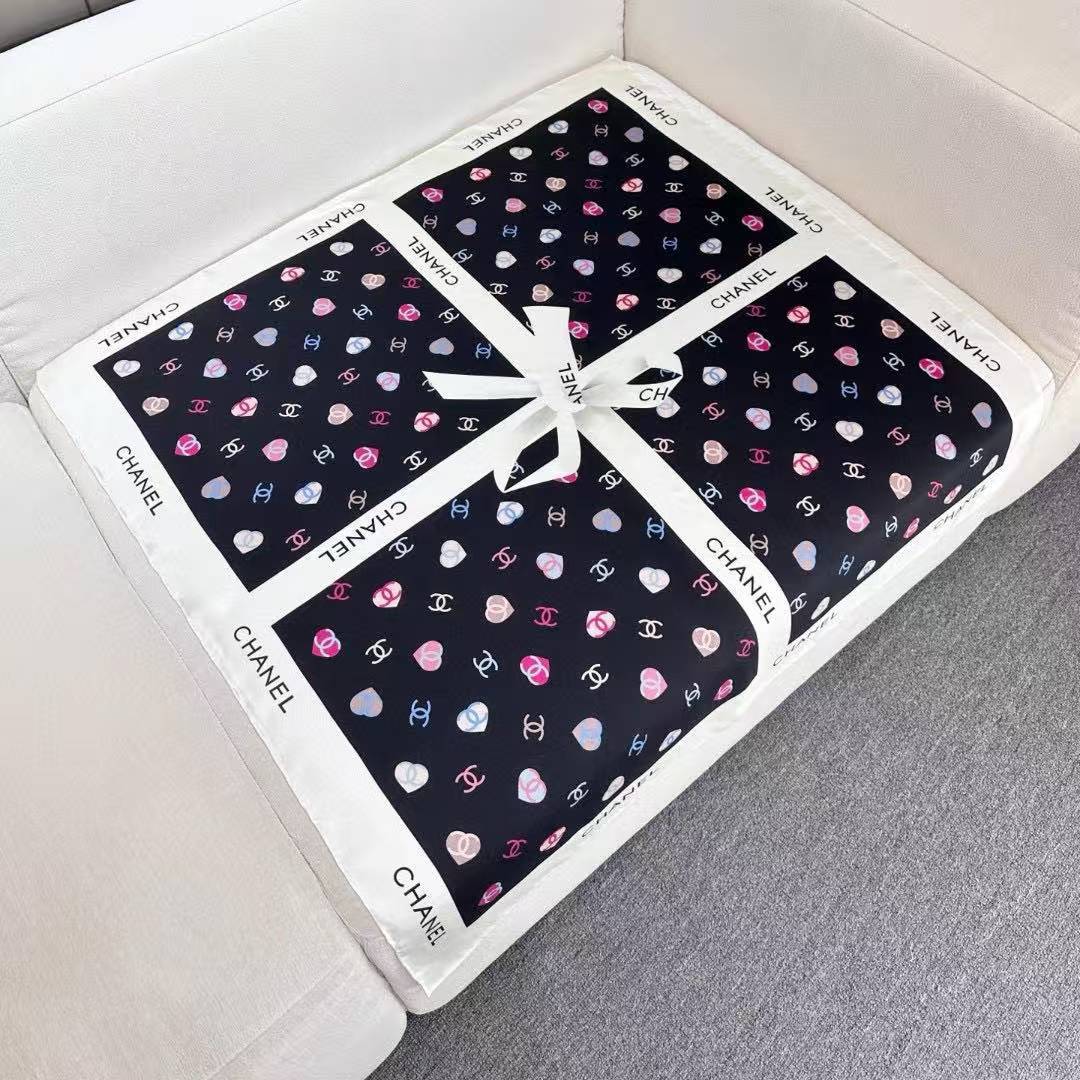 CHANE1 カラフルダブルCシルクスカーフ【50％割引+送料無料】