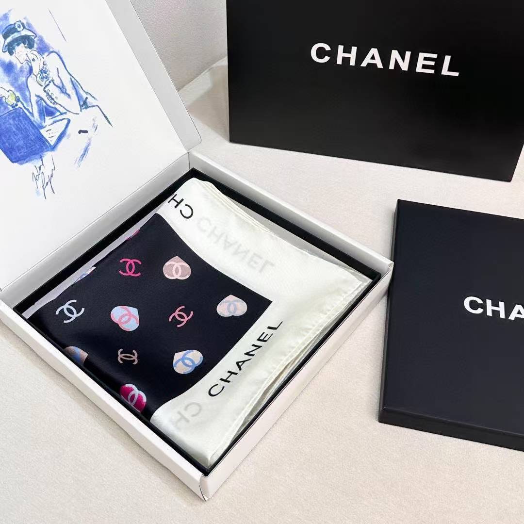 CHANE1 カラフルダブルCシルクスカーフ【50％割引+送料無料】