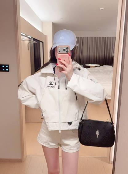 CHANE1 ダブルC フード付きジャケット【50％割引+送料無料】