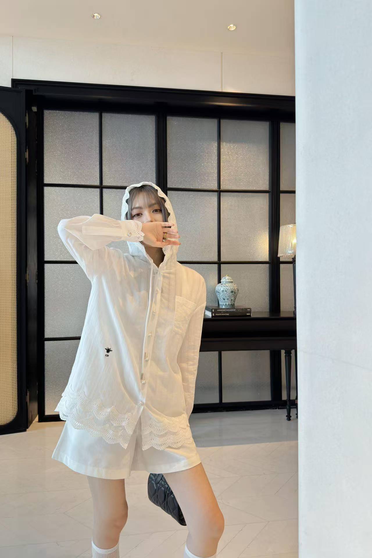 DIOR CD Bee フード付きシャツ【50％割引+送料無料】