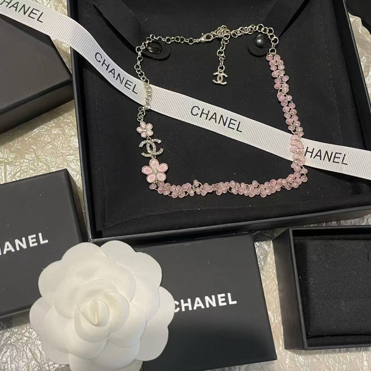 CHANE1 ピンクフラワー ダブルCネックレス【50％割引+送料無料】