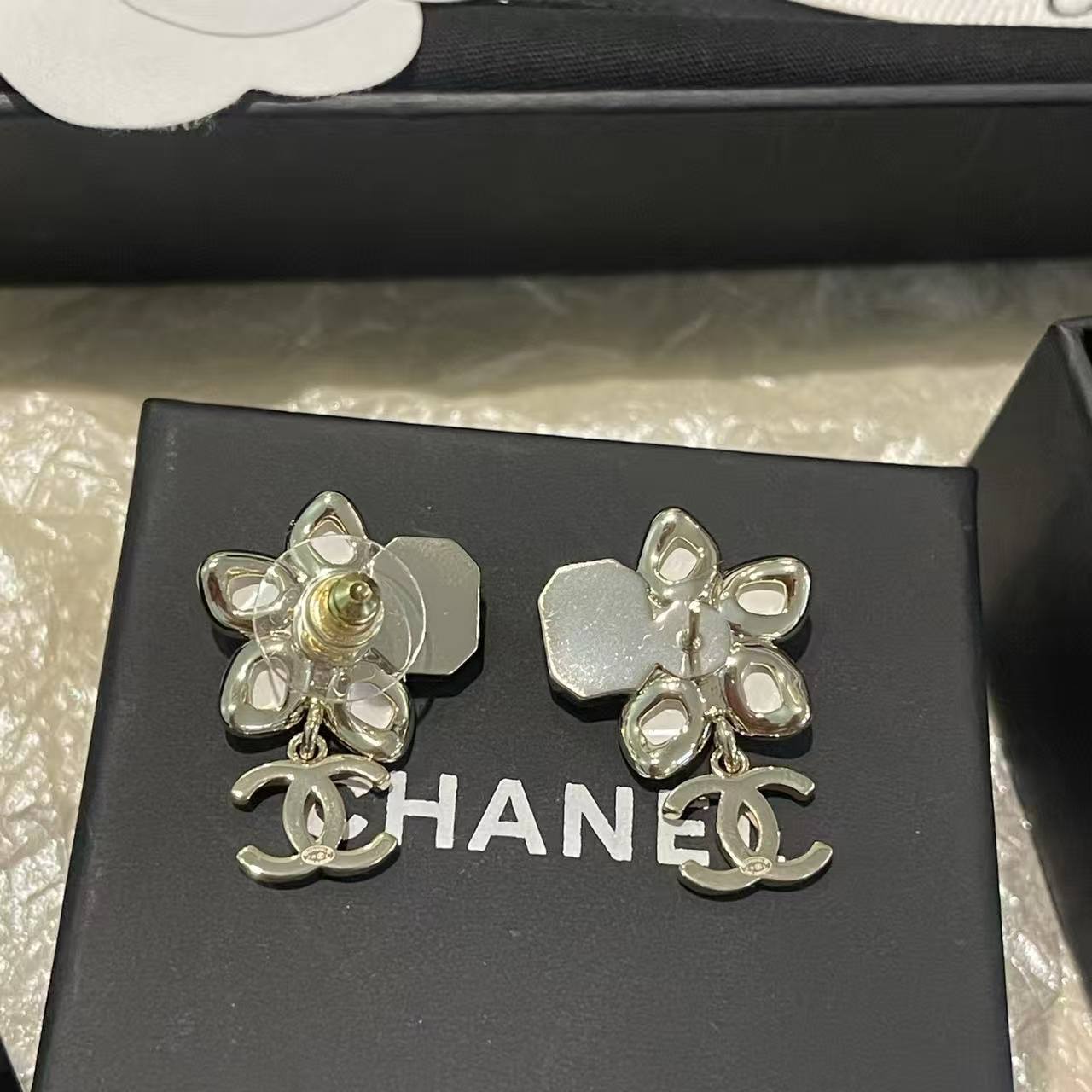 CHANE1 ピンクフラワー ダブルC ダイヤモンドスタッドピアス【50％割引+送料無料】