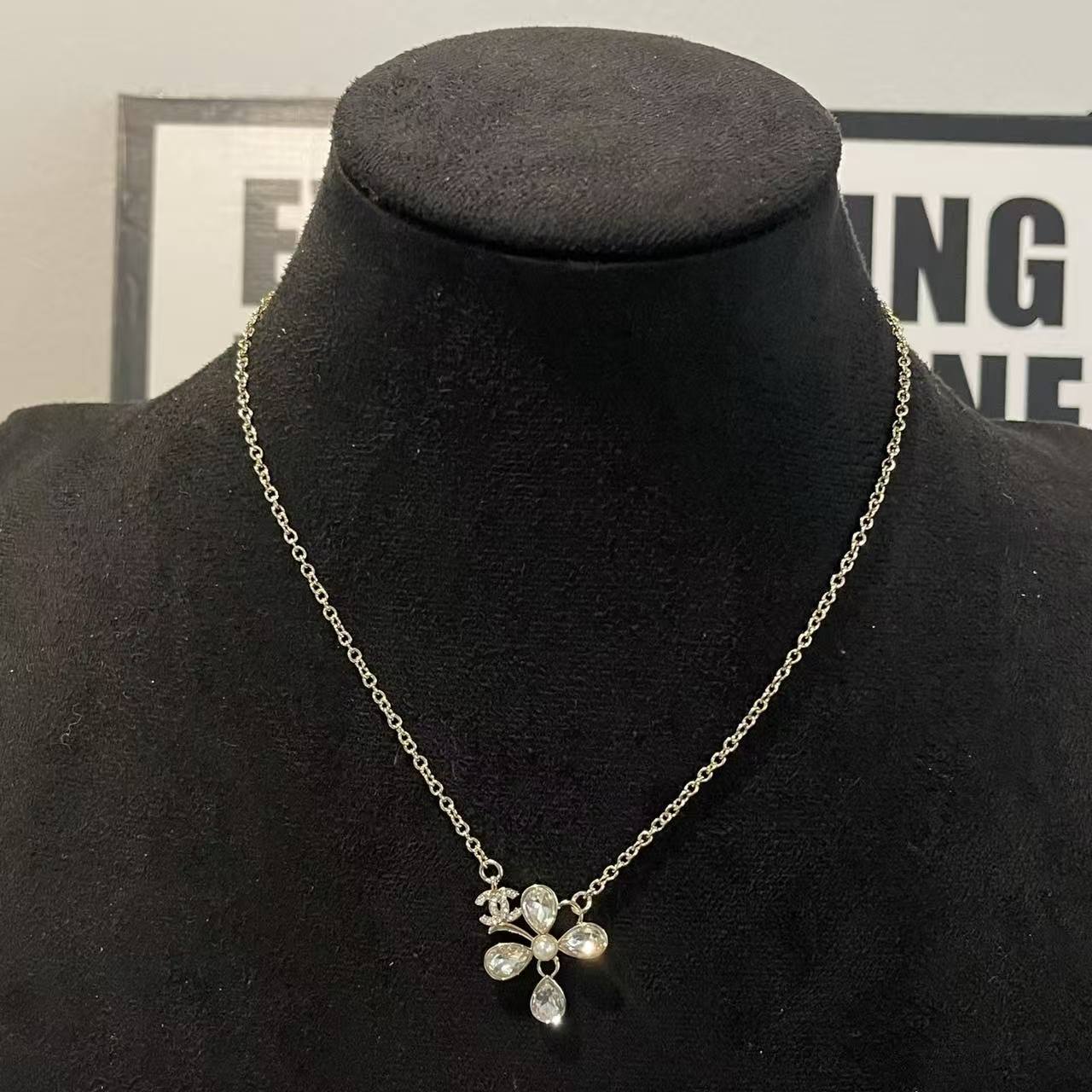 CHANE1 クローバー ダブルC ダイヤモンドネックレス【50％割引+送料無料】