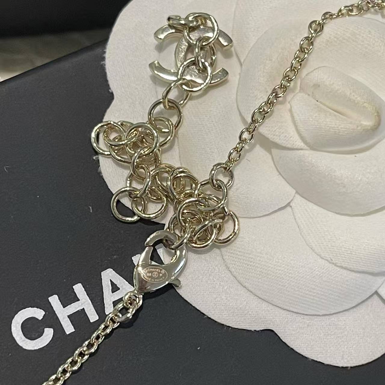 CHANE1 クローバー ダブルC ダイヤモンドネックレス【50％割引+送料無料】