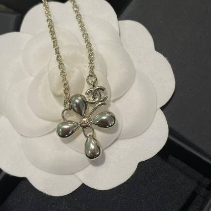 CHANE1 クローバー ダブルC ダイヤモンドネックレス【50％割引+送料無料】