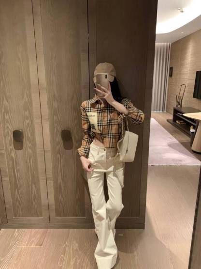 BUR8ERRY チェック柄ウォーホースシャツ【50％割引+送料無料】