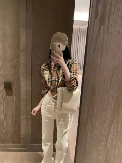 BUR8ERRY チェック柄ウォーホースシャツ【50％割引+送料無料】