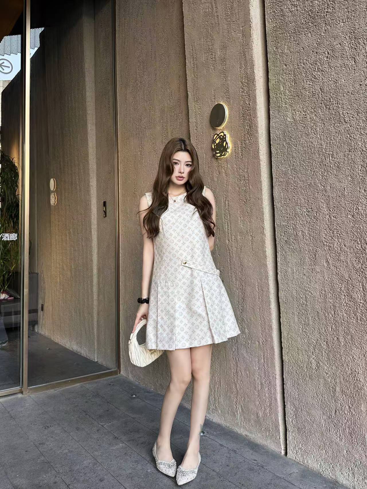 LVプリント ノースリーブ ラウンドネックドレス【50％割引+送料無料】