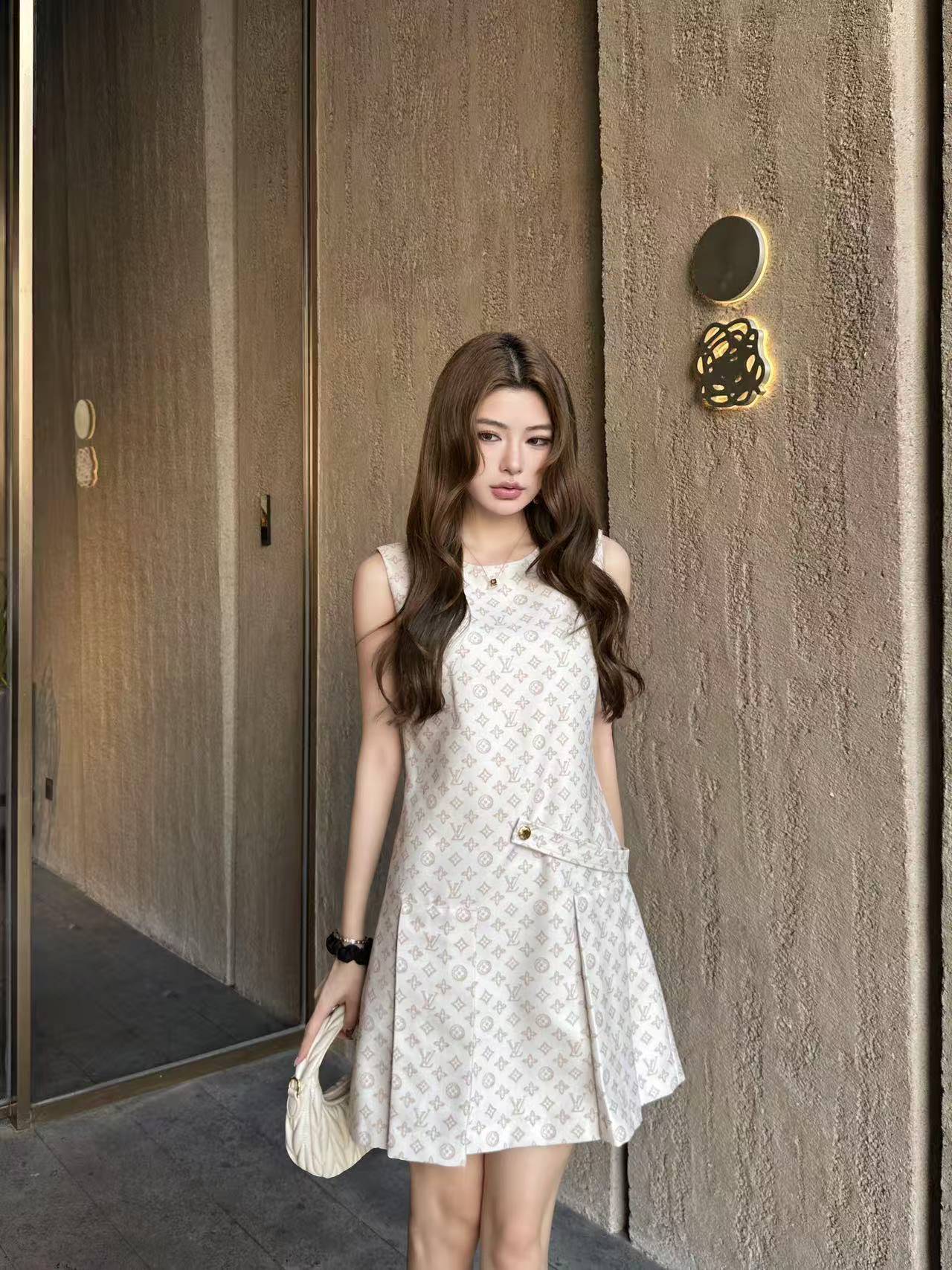 LVプリント ノースリーブ ラウンドネックドレス【50％割引+送料無料】