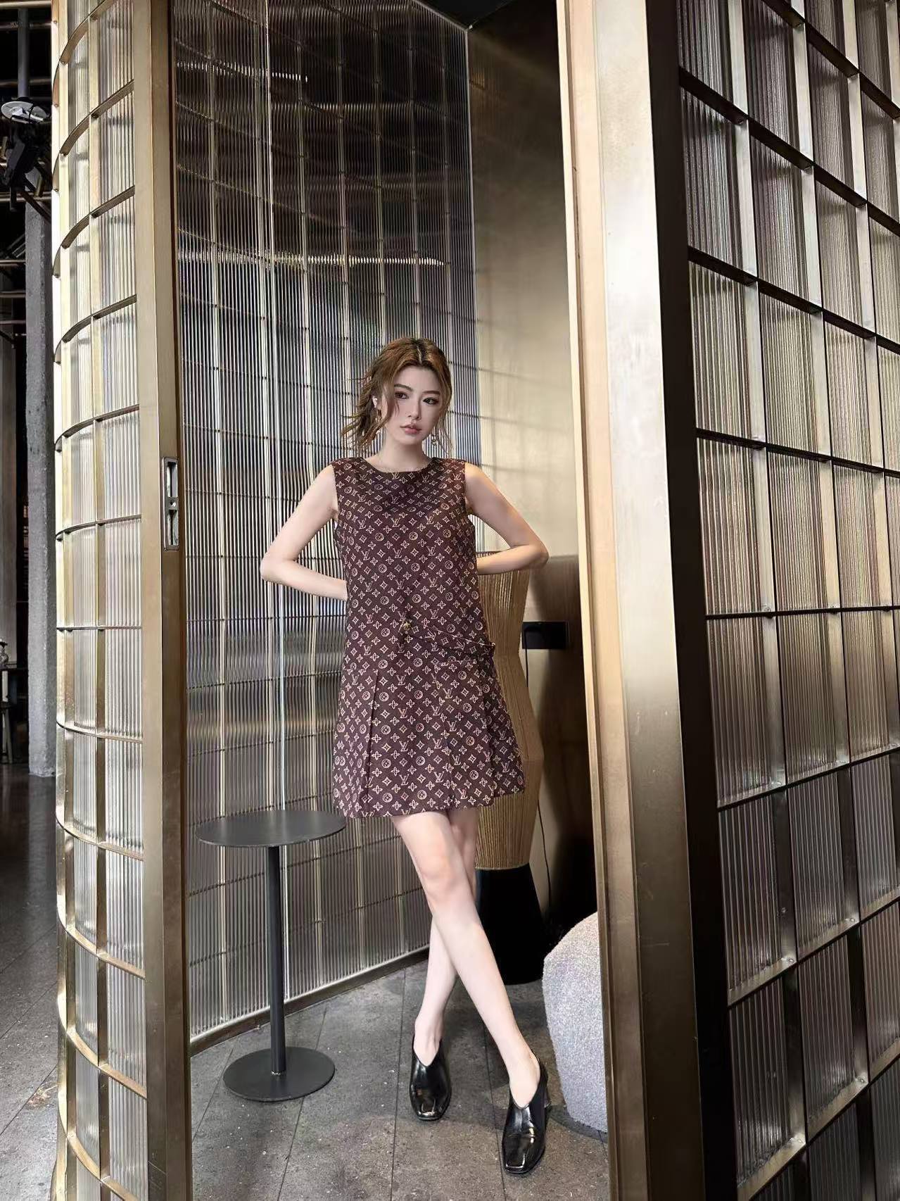 LVプリント ノースリーブ ラウンドネックドレス【50％割引+送料無料】