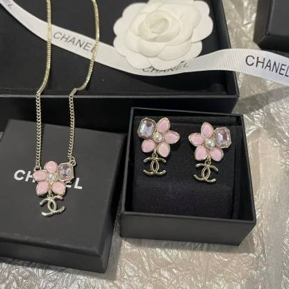 CHANE1 ピンクフラワーイヤリング＋ネックレス ツーピースセット【50％割引+送料無料】