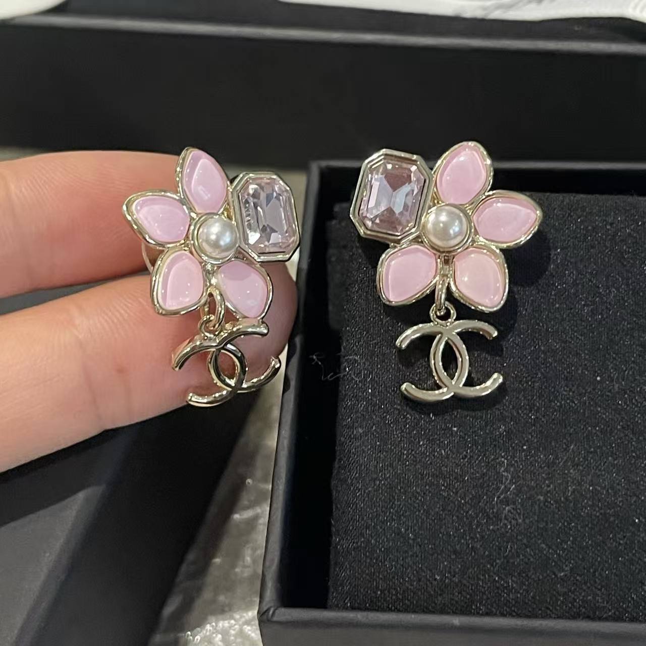 CHANE1 ピンクフラワーイヤリング＋ネックレス ツーピースセット【50％割引+送料無料】