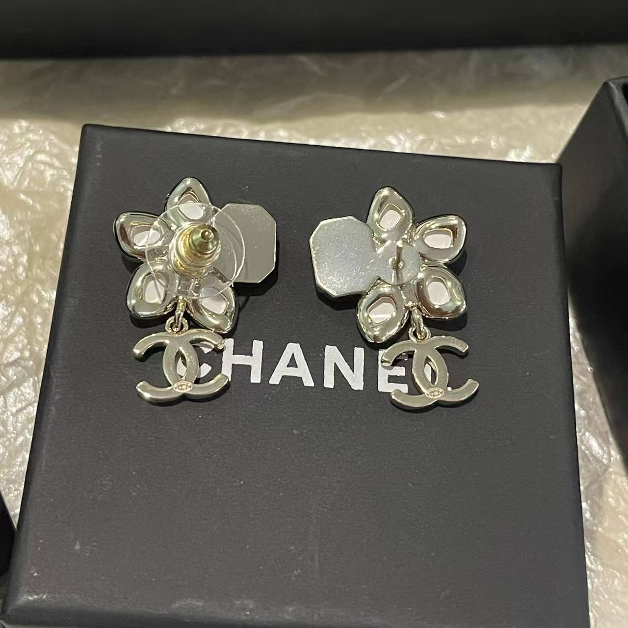 CHANE1 ピンクフラワーイヤリング＋ネックレス ツーピースセット【50％割引+送料無料】