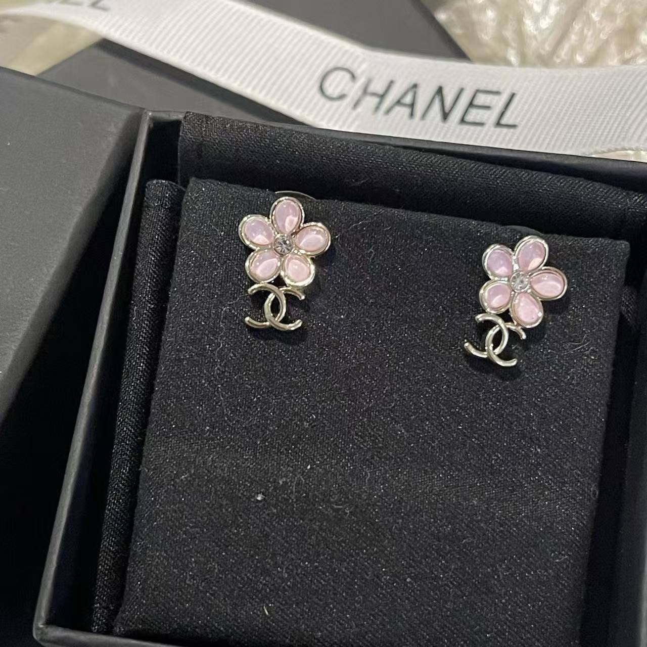 CHANE1 ダブルCフラワー スタッドピアス【50％割引+送料無料】