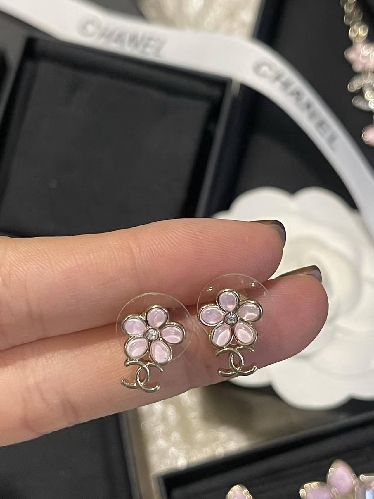 CHANE1 ダブルCフラワー スタッドピアス【50％割引+送料無料】