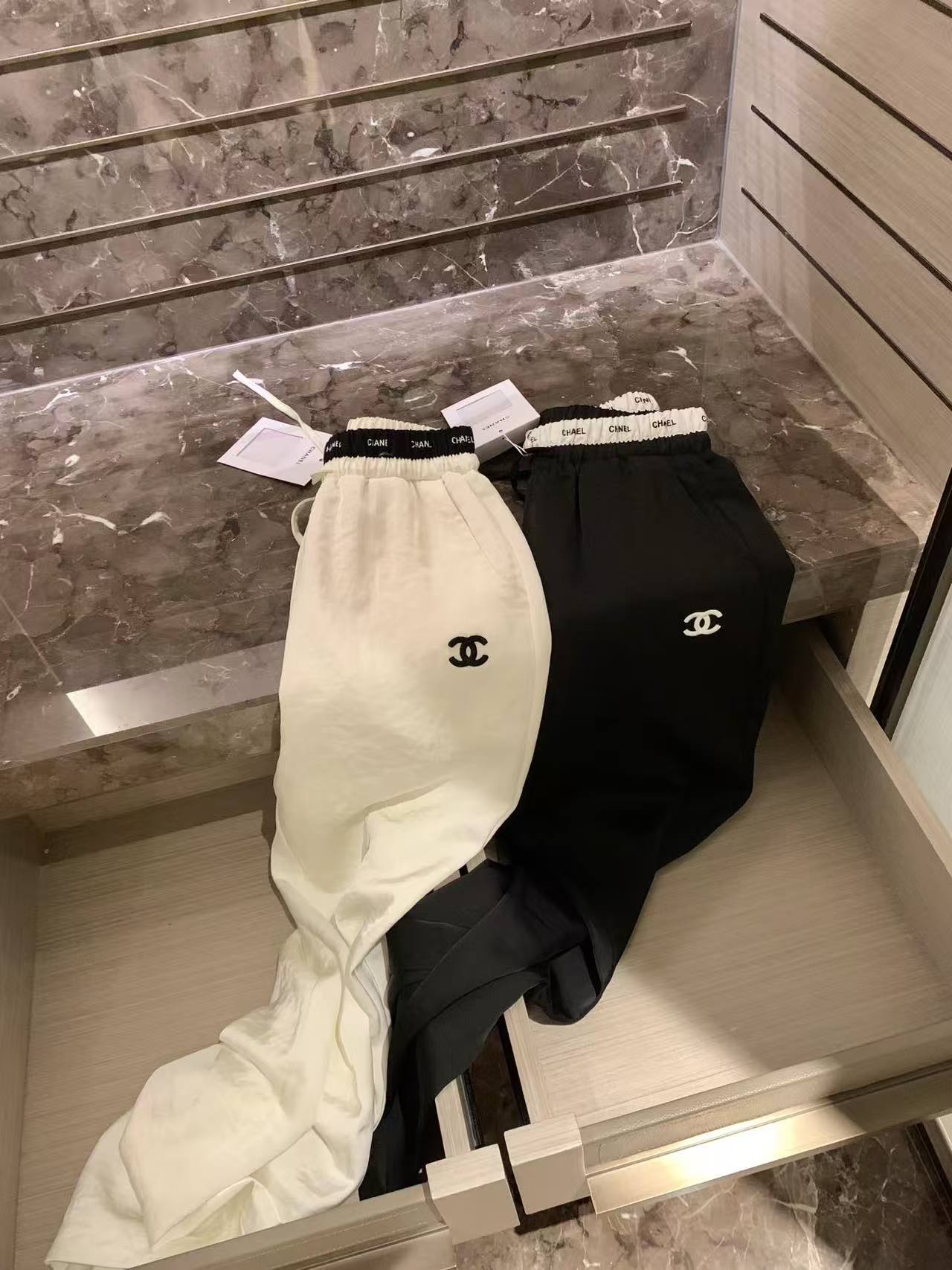 CHANE1 ダブルC カジュアルパンツ【50％割引+送料無料】