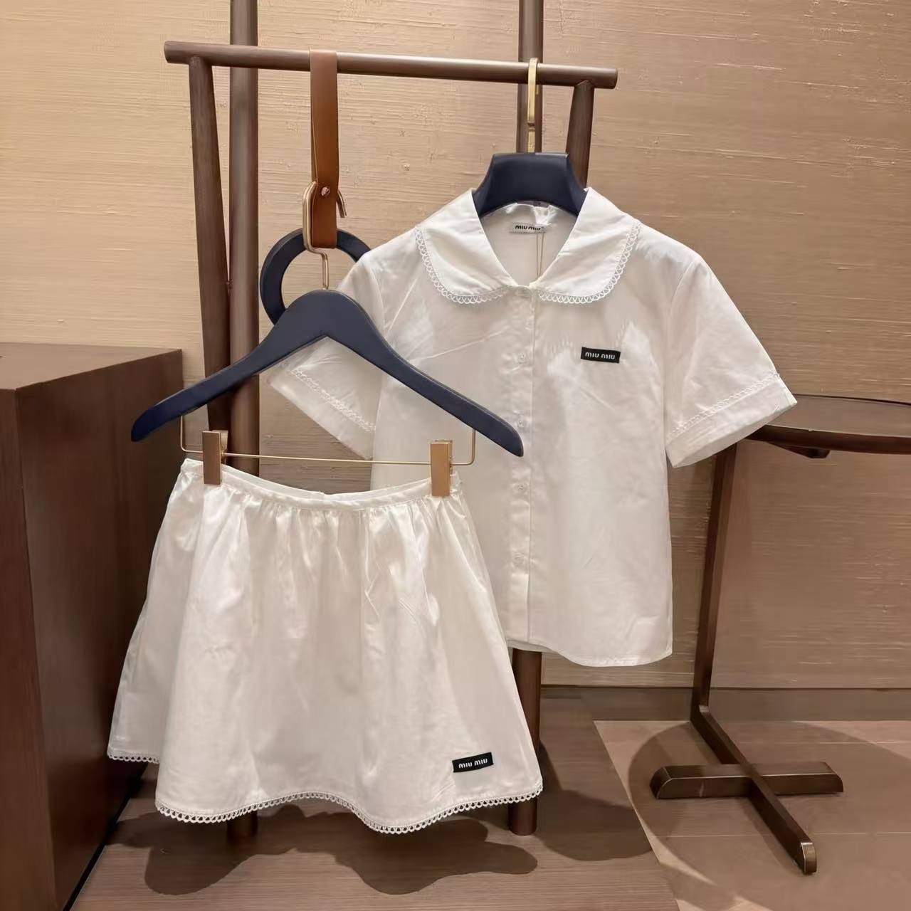 M1UM1U シャツ＆スカート 2点セット【50％割引+送料無料】