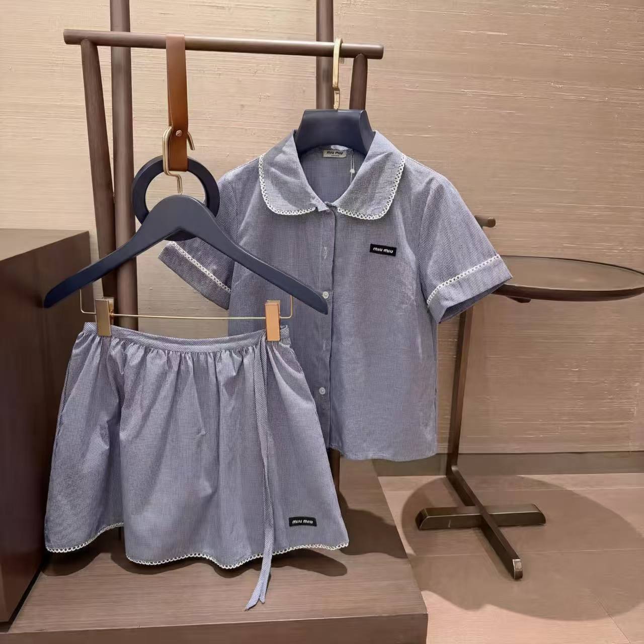 M1UM1U シャツ＆スカート 2点セット【50％割引+送料無料】