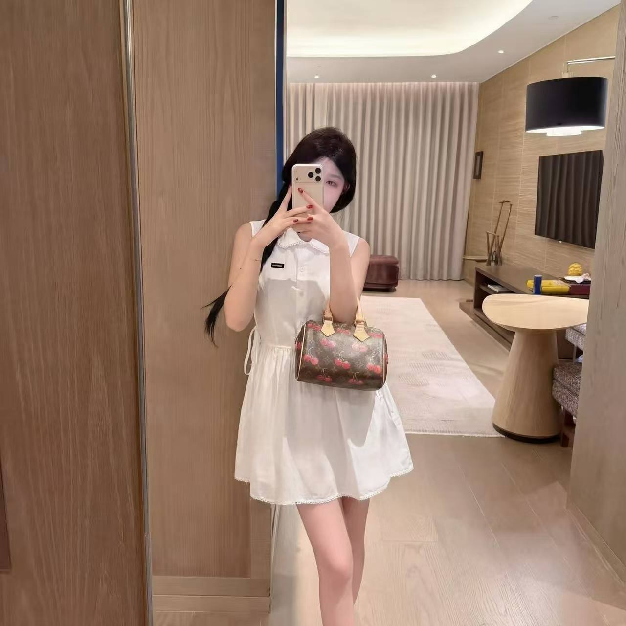 M1UM1U レーストリム ノースリーブドレス【50％割引+送料無料】