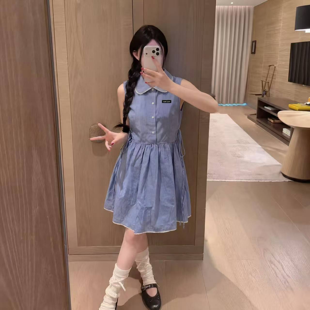 M1UM1U レーストリム ノースリーブドレス【50％割引+送料無料】