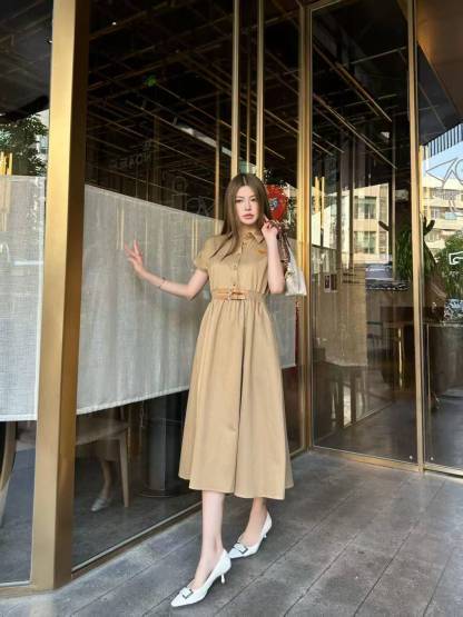 PR4DA トライアングルロゴ入り半袖ドレス【50％割引+送料無料】