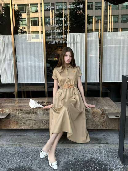 PR4DA トライアングルロゴ入り半袖ドレス【50％割引+送料無料】