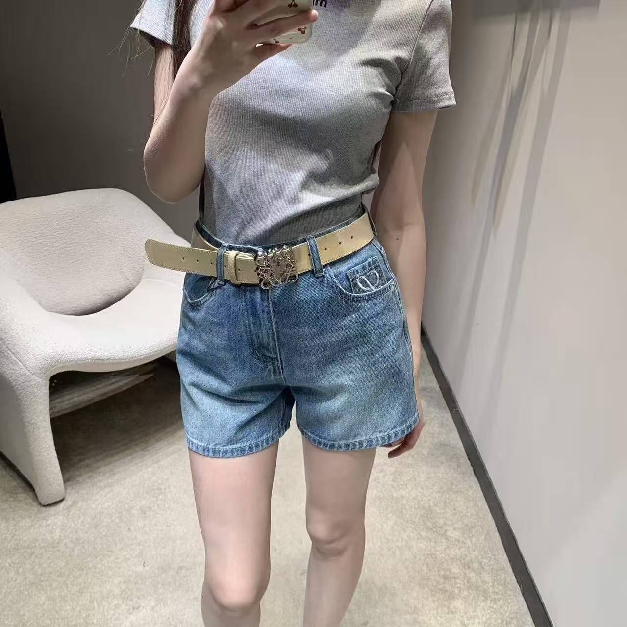 LOEWE ロゴ刺繍 デニムショートパンツ【50％割引+送料無料】