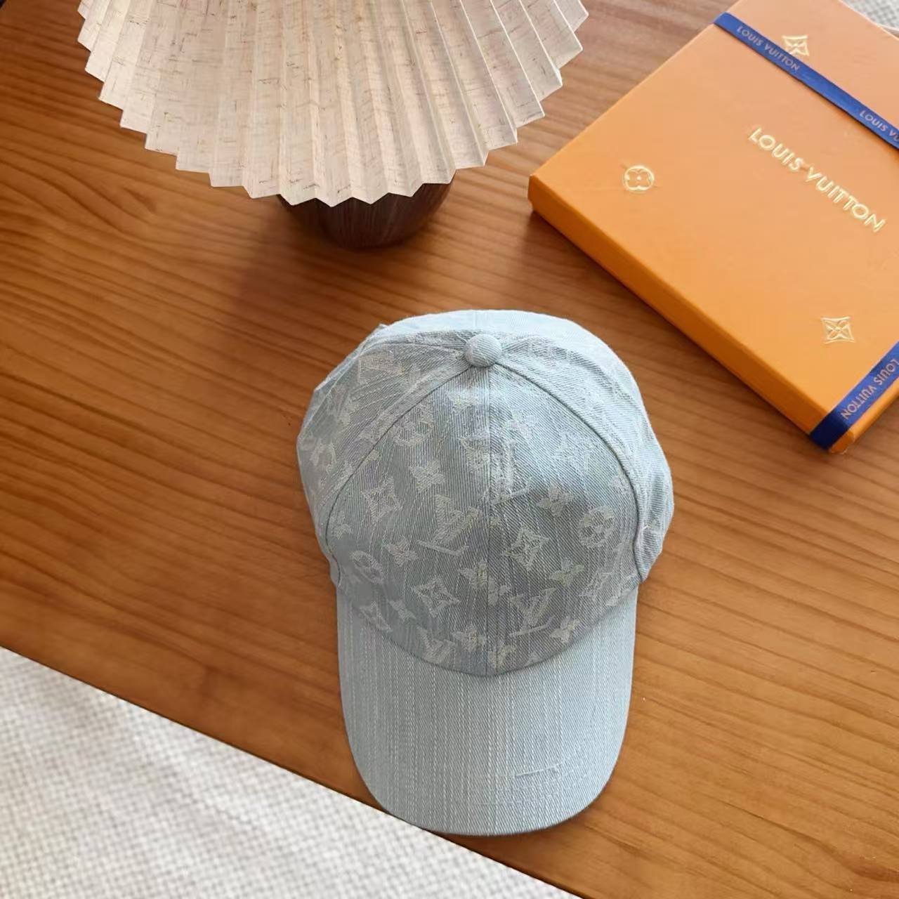 LV デニムプリント・ベースボールキャップ【50％割引+送料無料】