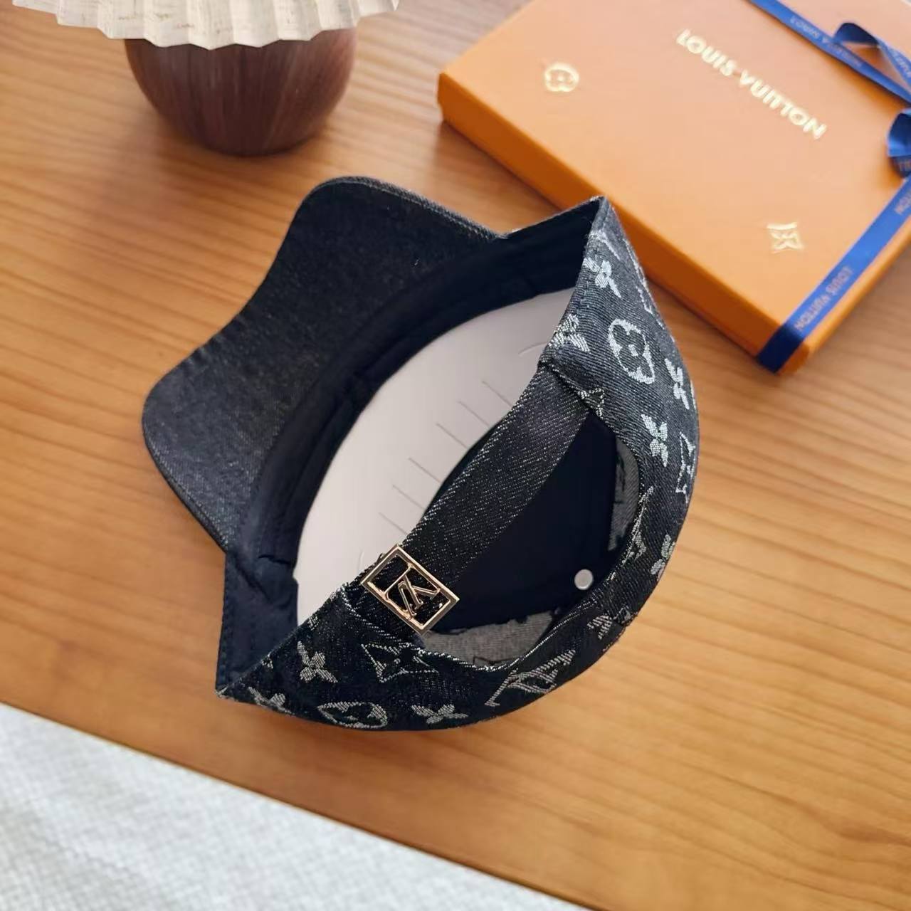 LV デニムプリント・ベースボールキャップ【50％割引+送料無料】