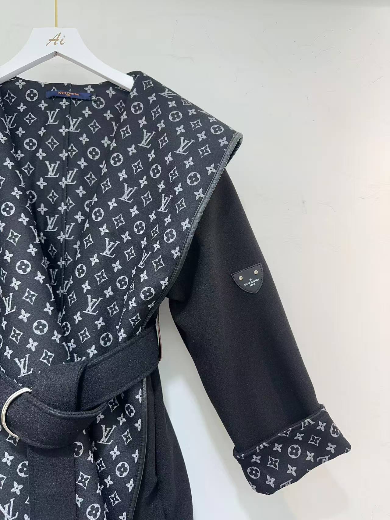 LV フード付きプリントウールロングコート【50％割引+送料無料】