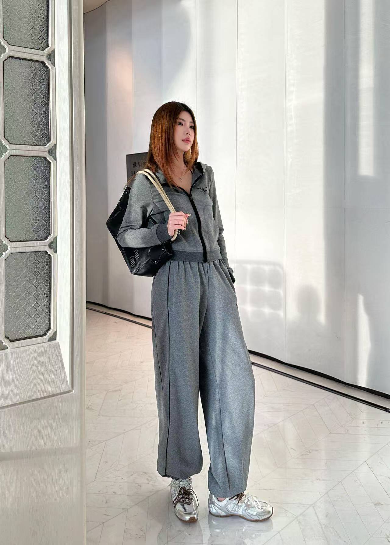 PR4DA フード付きジップジャケット＆パンツ 2点セット【50％割引+送料無料】