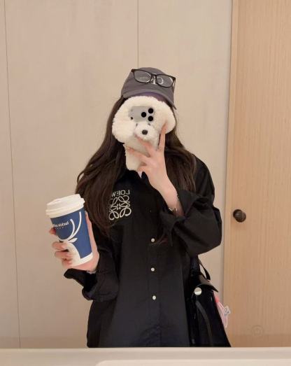 L0WEW 刺繍ロゴシャツ【50％割引+送料無料】
