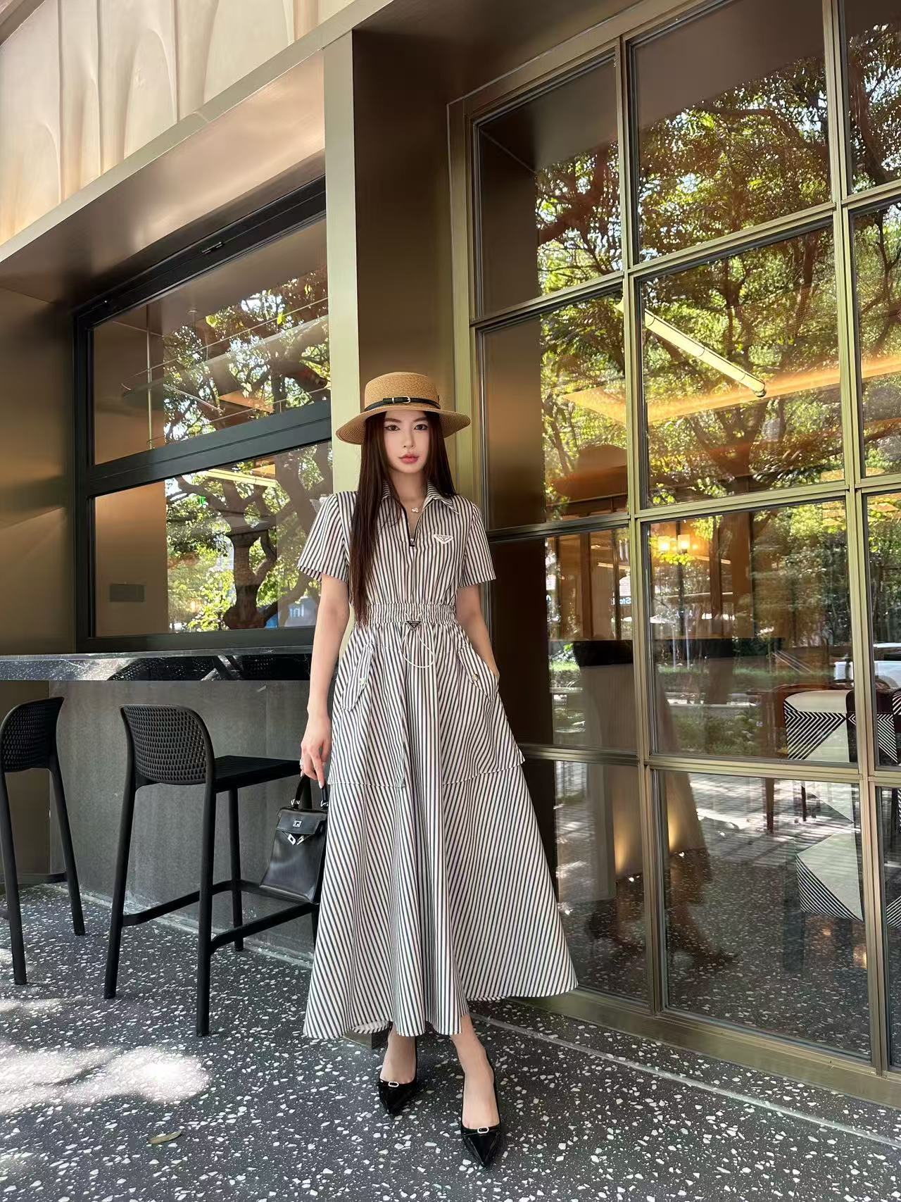 PR4DA 高品質トライアングルロゴストライプドレス【50％割引+送料無料】