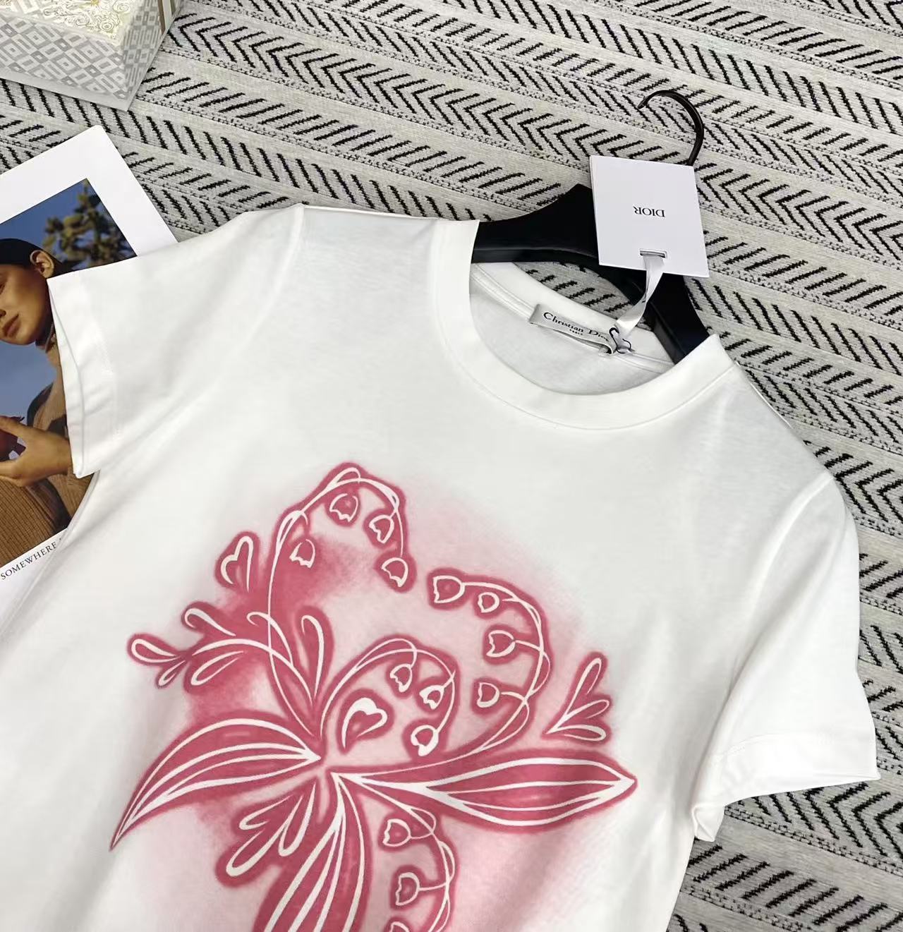 DI0RスプレープリントTシャツ【50％割引+送料無料】
