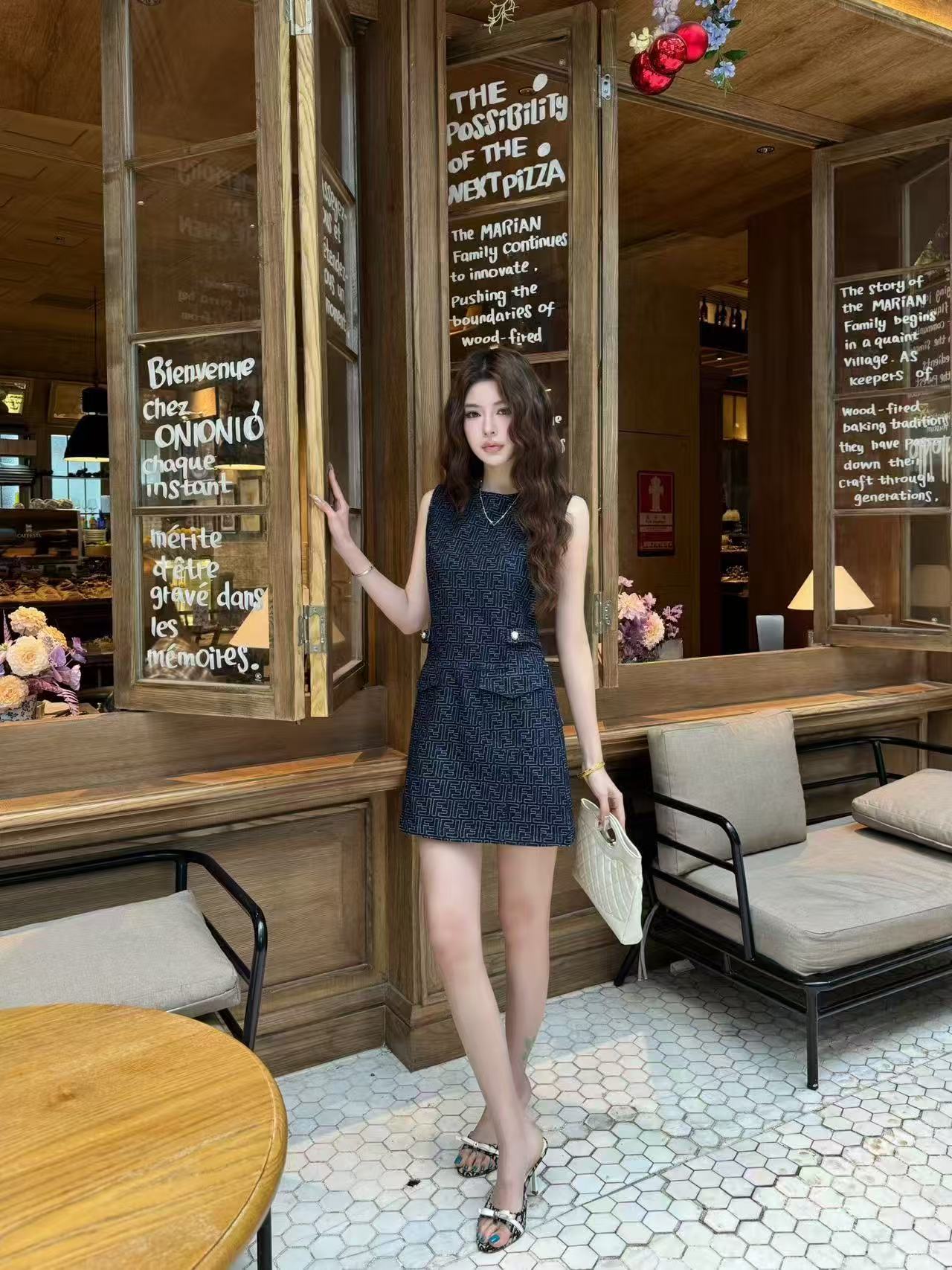 FENDI FF デニム ノースリーブドレス【50％割引+送料無料】