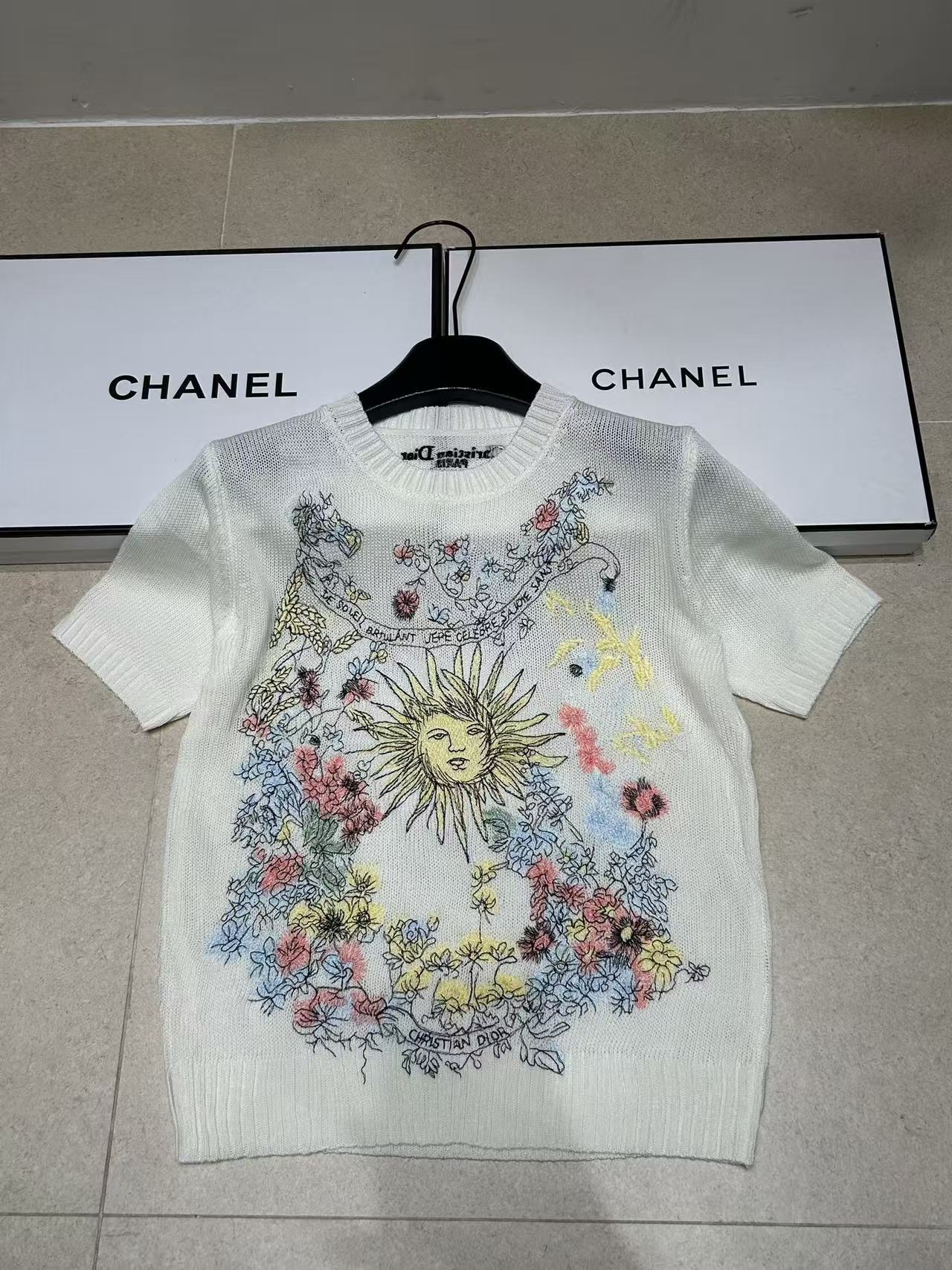 DI0R蝶の刺繍入りウールセーター【50％割引+送料無料】