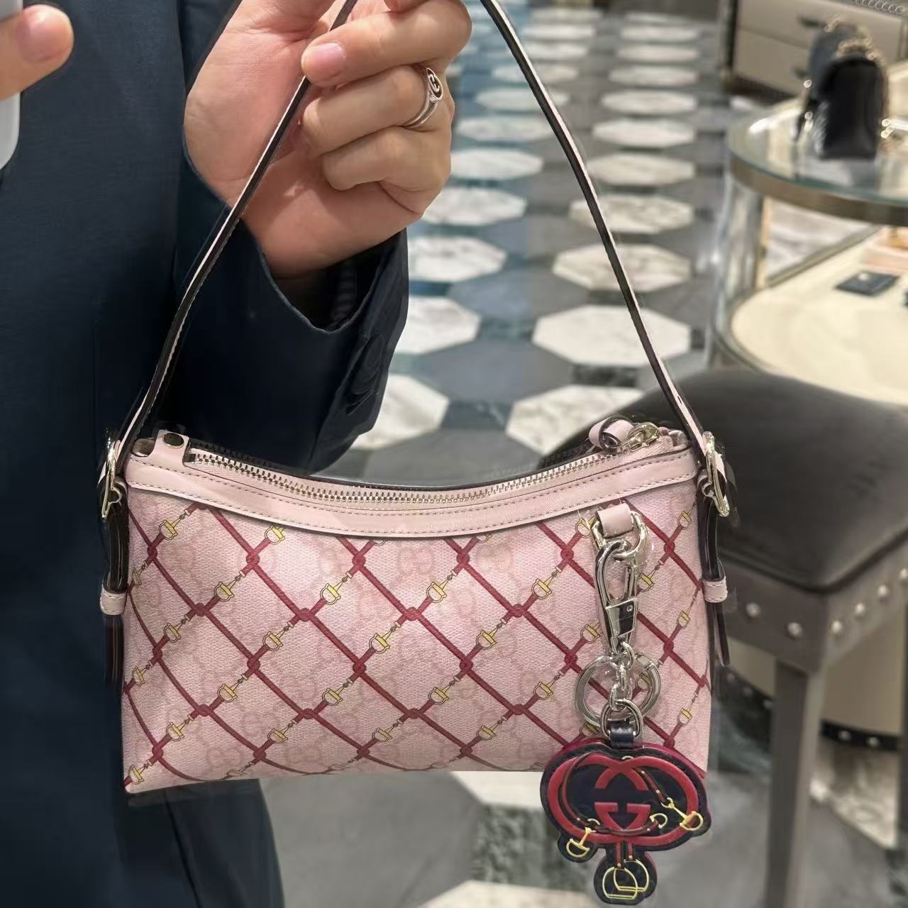 GUCC1 Ophidia脇下バッグ 【50％割引+送料無料】