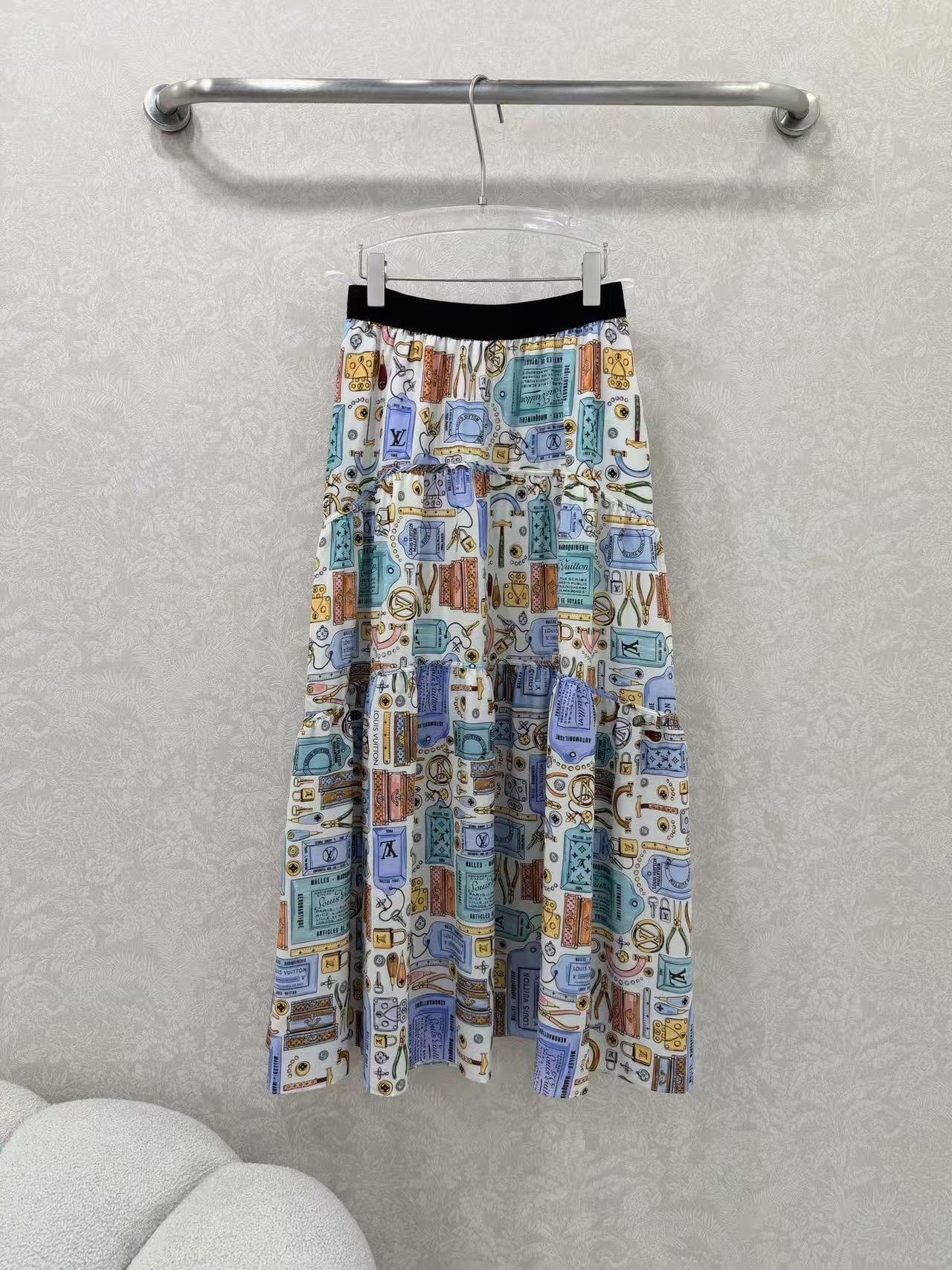 LVプリント伸縮性ミディスカート【50％割引+送料無料】