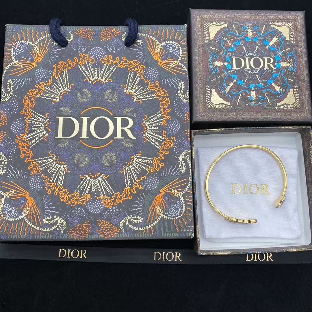 DIOR ハート型ダイヤモンド装飾 レターブレスレット【 50％割引+送料無料】
