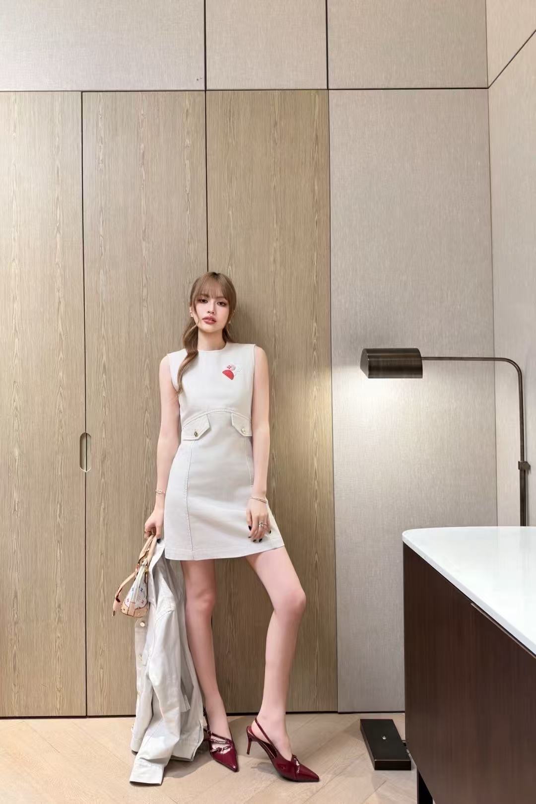 LV四つ葉のクローバー デニム ノースリーブワンピース【50％割引+送料無料】【50％割引+送料無料】