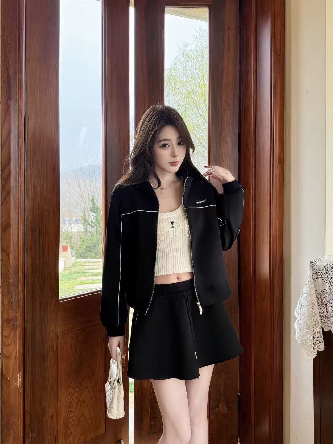 M1UM1U スカート＋ジャケット ツーピースセット【50％割引+送料無料】