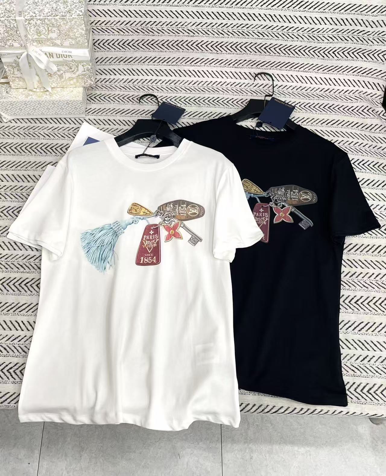 LVキーホルダーTシャツ【50％割引+送料無料】